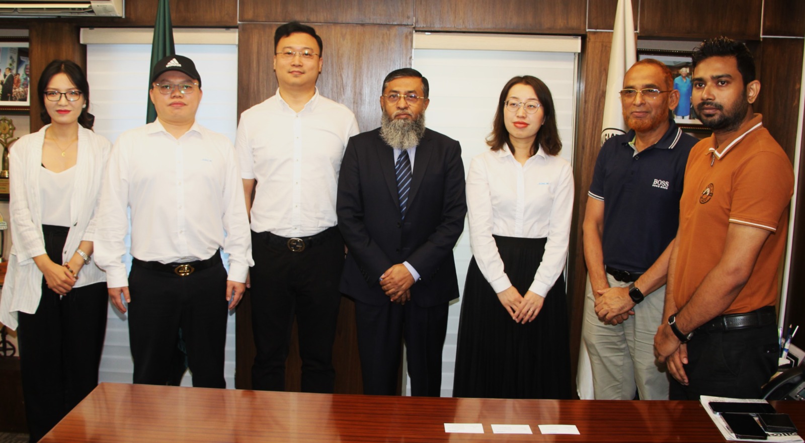 বিকেএমইএ সভাপতির সাথে চাইনিজ কোম্পানি জ্যাক এর প্রতিনিধিদের সৌজন্য সাক্ষাৎ